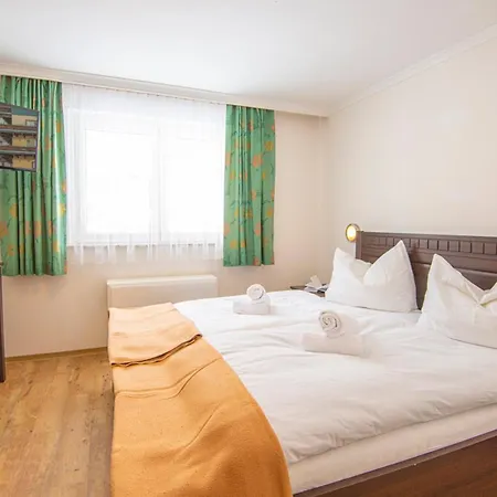 Hotel Seidlalm Am Gipfel Saalbachs 3*