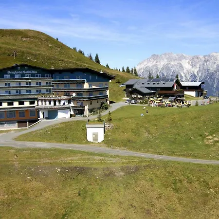 Berghotel Seidlalm Am Gipfel Saalbachs ホテル